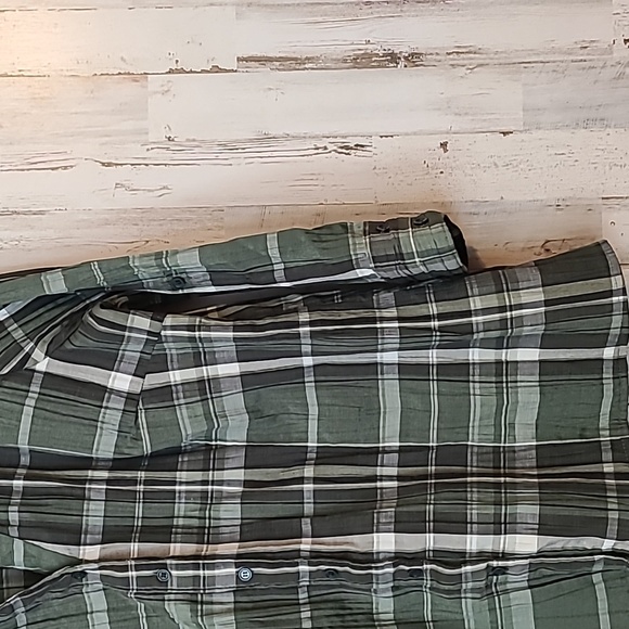 Croft and barrow plaid shirt large - Picture 3 of 7